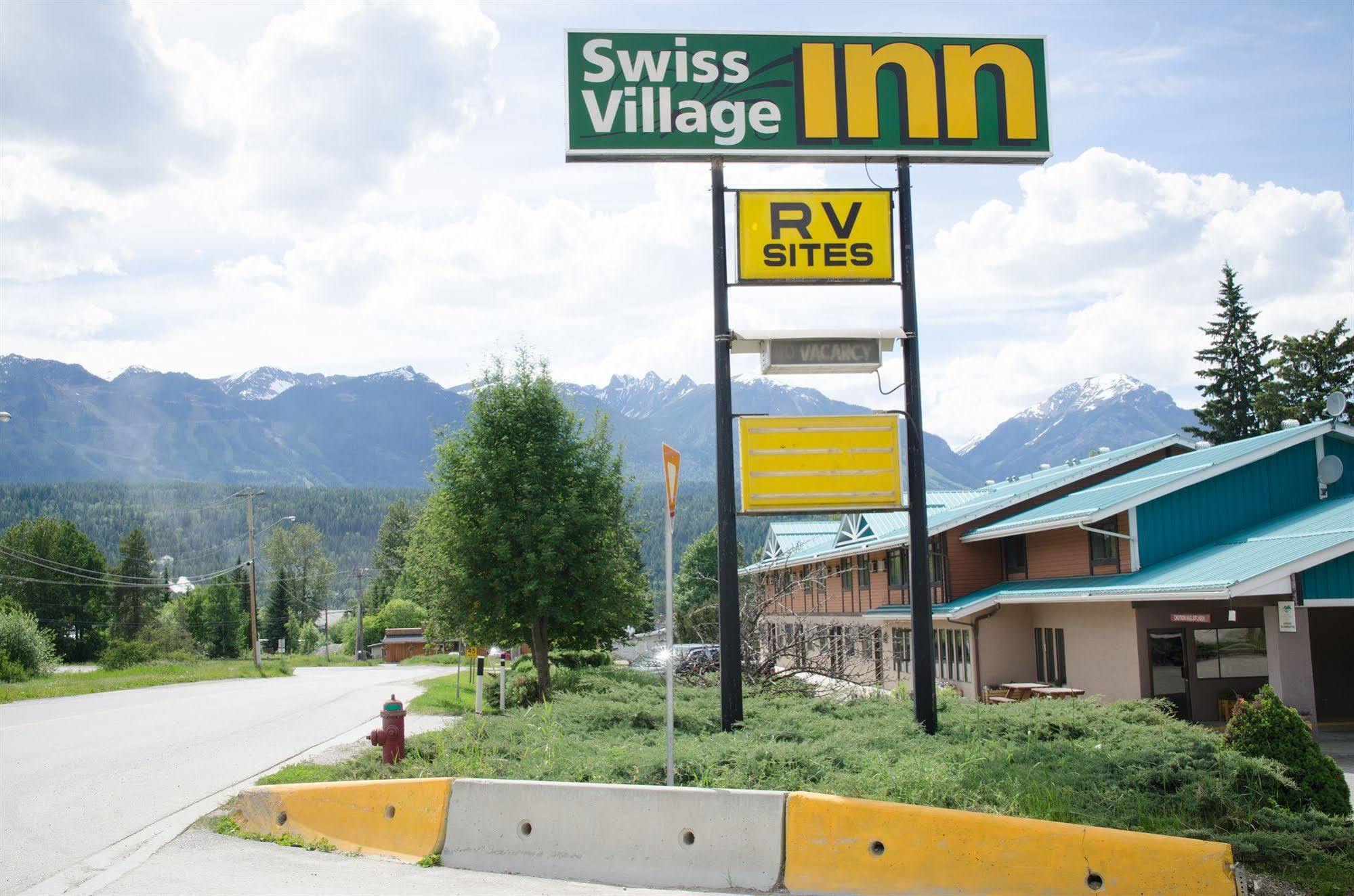 Swiss Village Inn Golden Exterior foto
